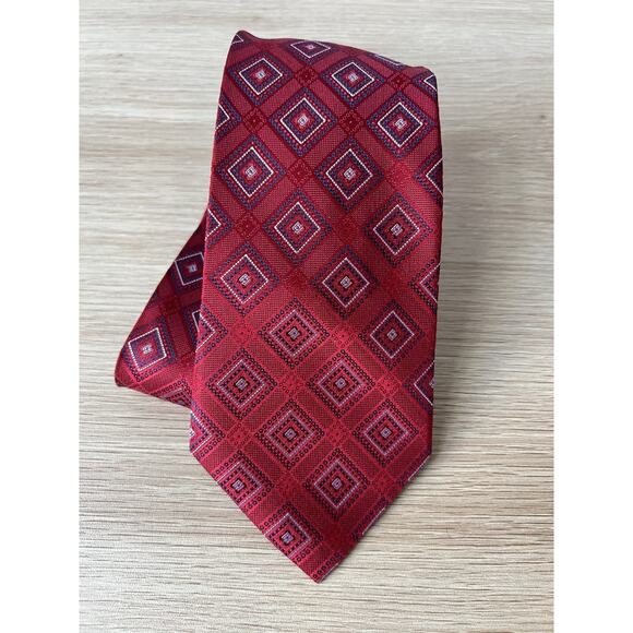 Burma Bibas Red with Blue and White Geometric Designer 100% Silk Tie - Picture 1 of 6